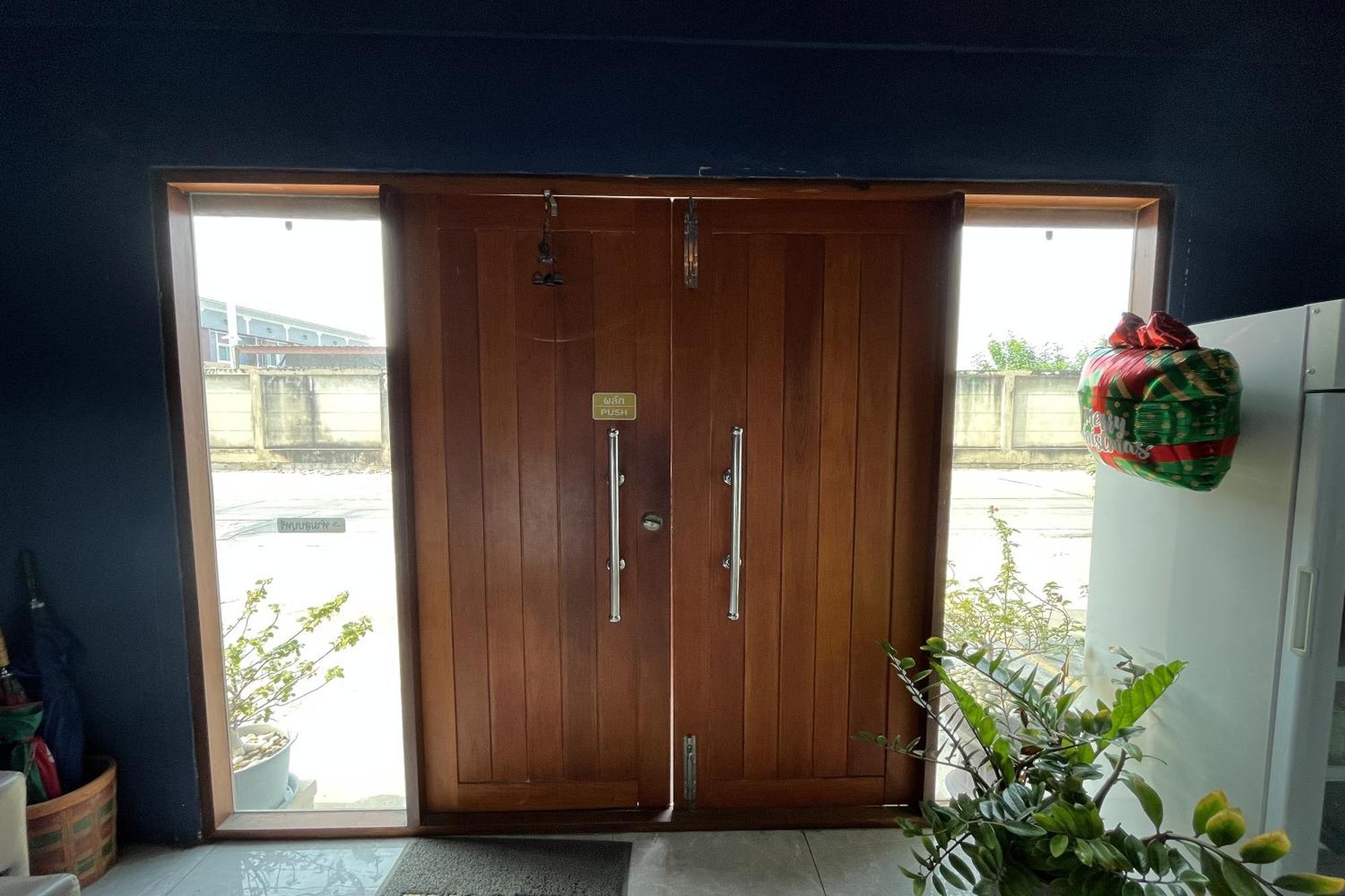 Blue26 Hotel Ban Wat Sala Daeng Exterior photo